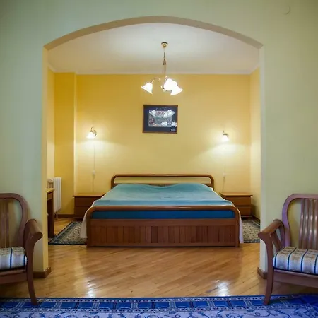 Obolon Hotel